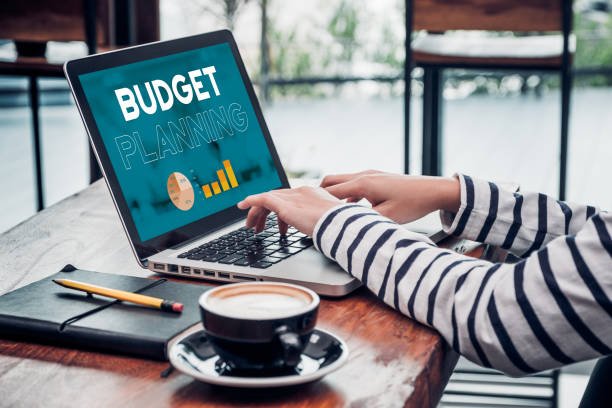 How Can I Plan a Budget-Friendly Facebook Ad Campaign?